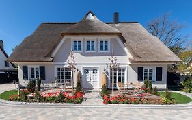 Traumhaus unter Reet Zingst Deluxe